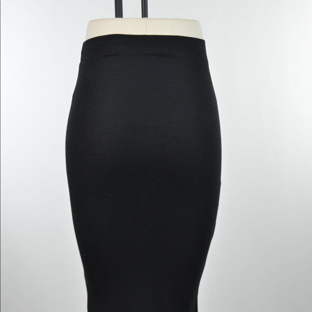 black pencil skirt